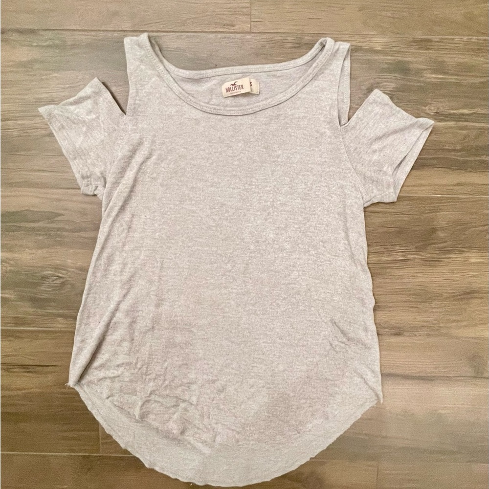 Hollister Cream Cut Out T-Shirt